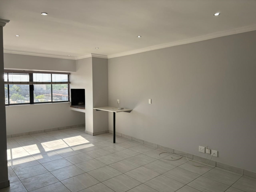 To Let 2 Bedroom Property for Rent in Melodie North West